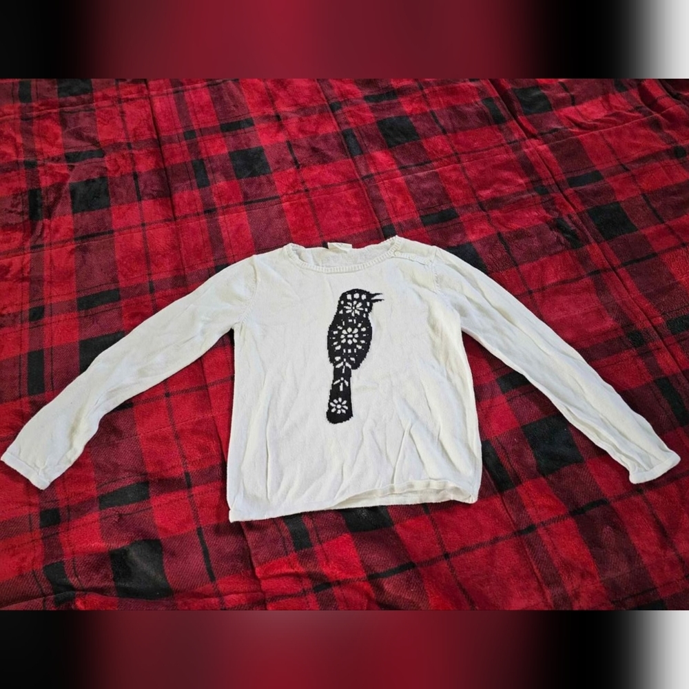 #834- girls sweater medium 7/8